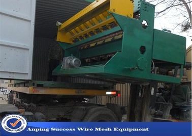 Fence Mesh Welding Machine / Crimped Wire Mesh Machine Customized Color