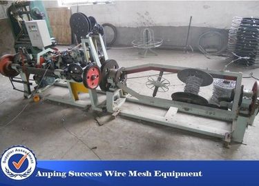 中国 横の設計有刺鉄線機械は/歪んだ機械3kwモーターを選抜します サプライヤー